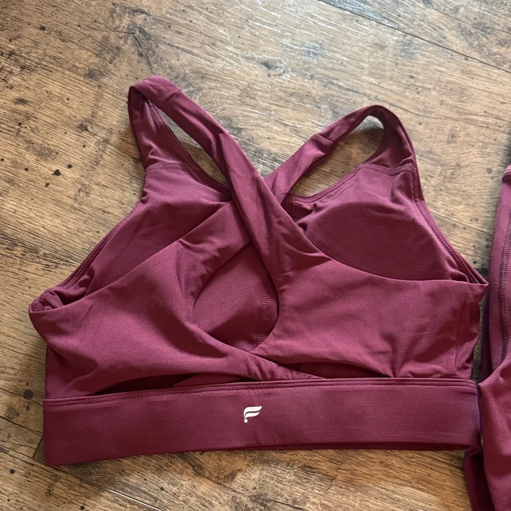 Fabletics Merlot Activewear Set - Picture 2 of 8
